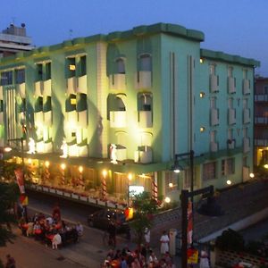 Hotel Serena